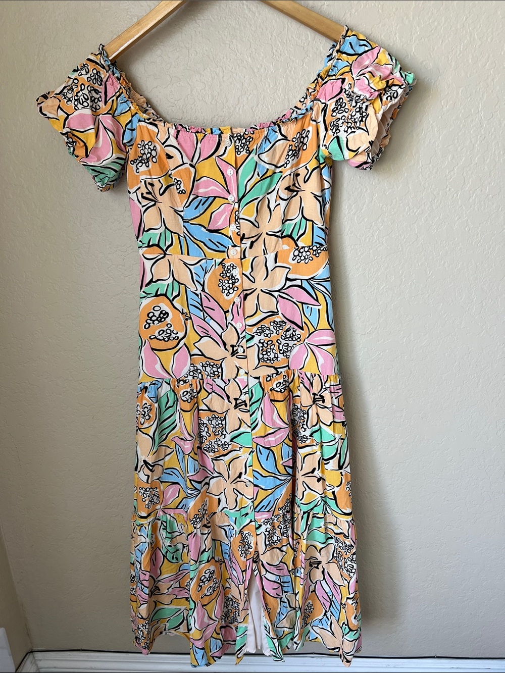 ASTR the label pastel floral saveria tropical button front midi dress - Picture 2 of 8